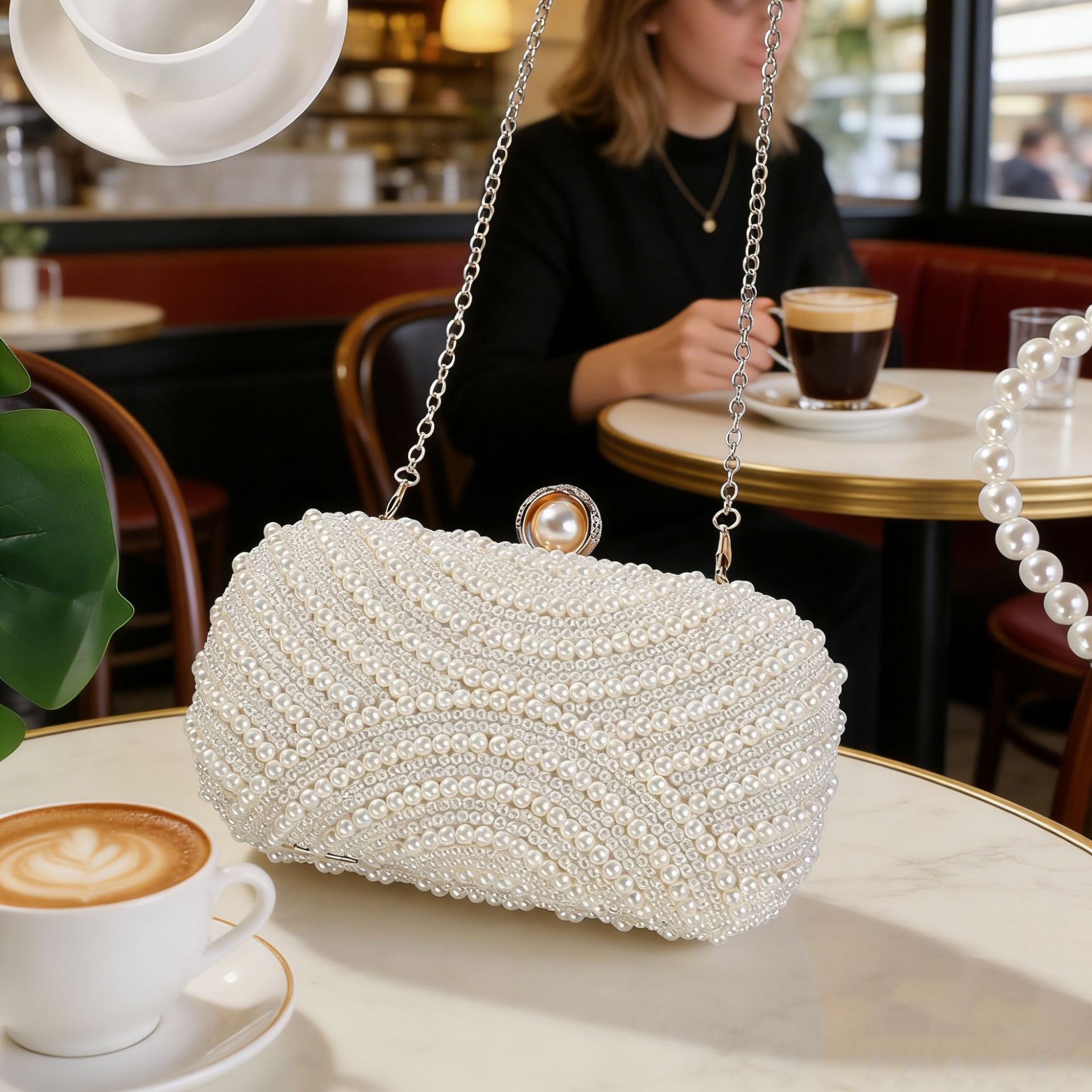 Women Handheld Bags - Elegante Damen-Handtasche mit Perlen für Dinner,